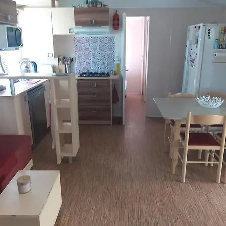 Mobile Home 2 Chambres Climatise * אגדה